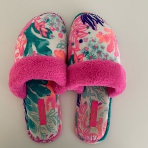 Lilly Pulitzer Bedroom slippers size 9